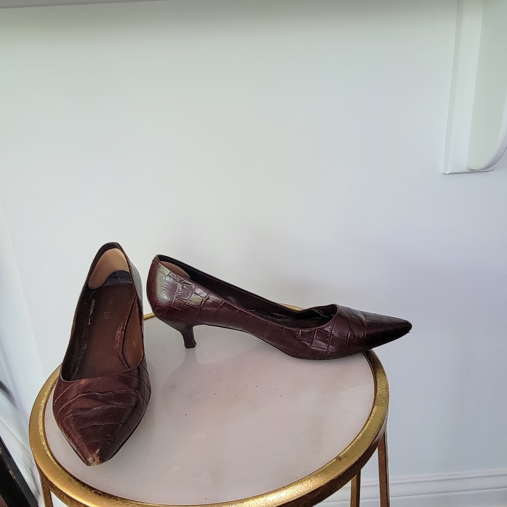 Nine West.  Dark brown crocodile print  kitten heels.  Size 10